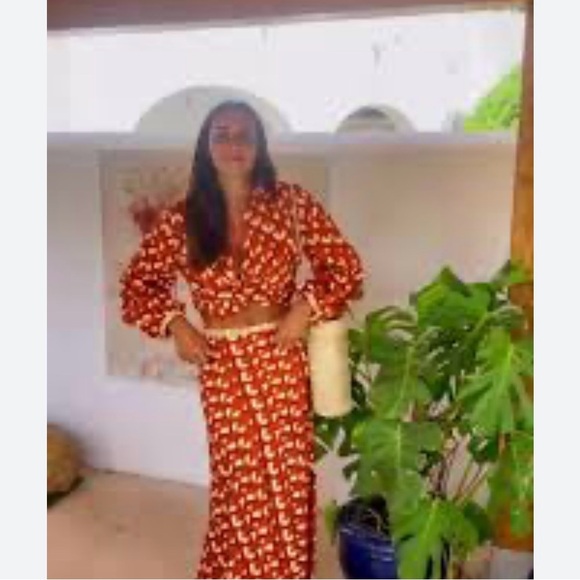 Zara printed cropped knot beaded cuff blouse NWT - Picture 4 of 12